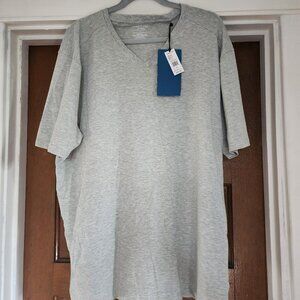 NWT Grey Kenneth Cole T-shirt, size 1X